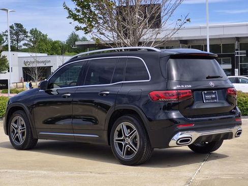 Certified 2022 Mercedes-Benz GLB 250 4MATIC image 4