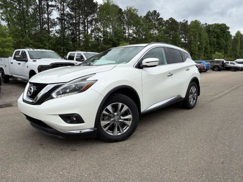 Used 2018 Nissan Murano SV w/ Cargo Package image 1
