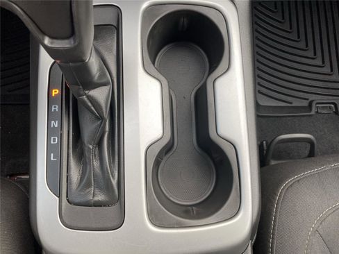 Used 2021 Chevrolet Colorado LT w/ LT Convenience Package image 13