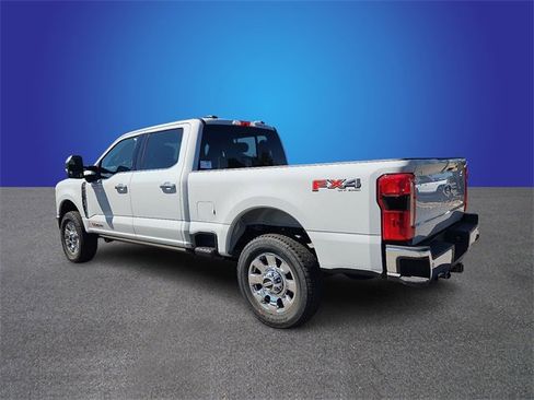New 2026 Ford F250 Lariat w/ Lariat Ultimate Package image 2