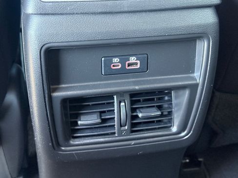 Used 2019 Nissan Murano S image 26