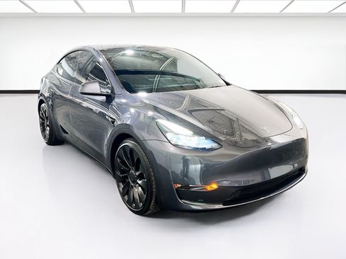 Used 2023 Tesla Model Y Performance AWD/4WD image 3