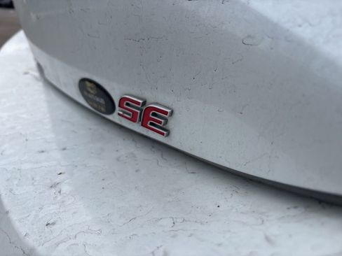 Used 2022 Toyota Corolla SE image 4