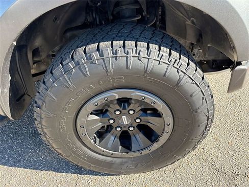 Used 2018 Ford F150 Raptor w/ Equipment Group 802A Luxury image 12