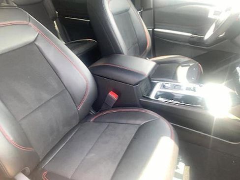 Used 2024 Ford Explorer ST-Line w/ Class IV Trailer Tow Package image 15