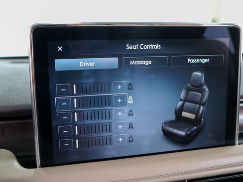 Used 2022 Lincoln Aviator Reserve w/ Equipment Group 201A image 20