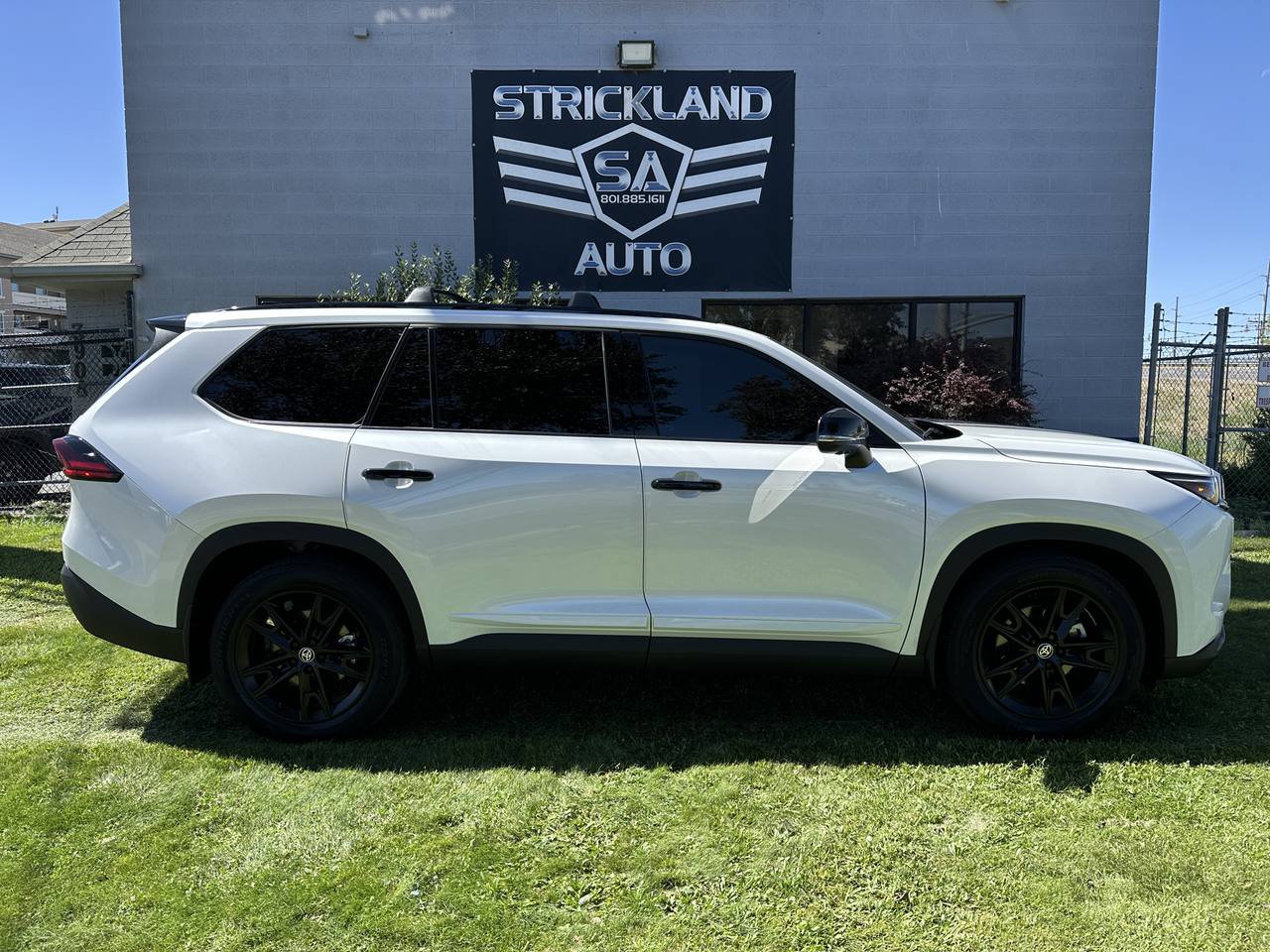 Used 2025 Toyota Grand Highlander AWD Hybrid image 5