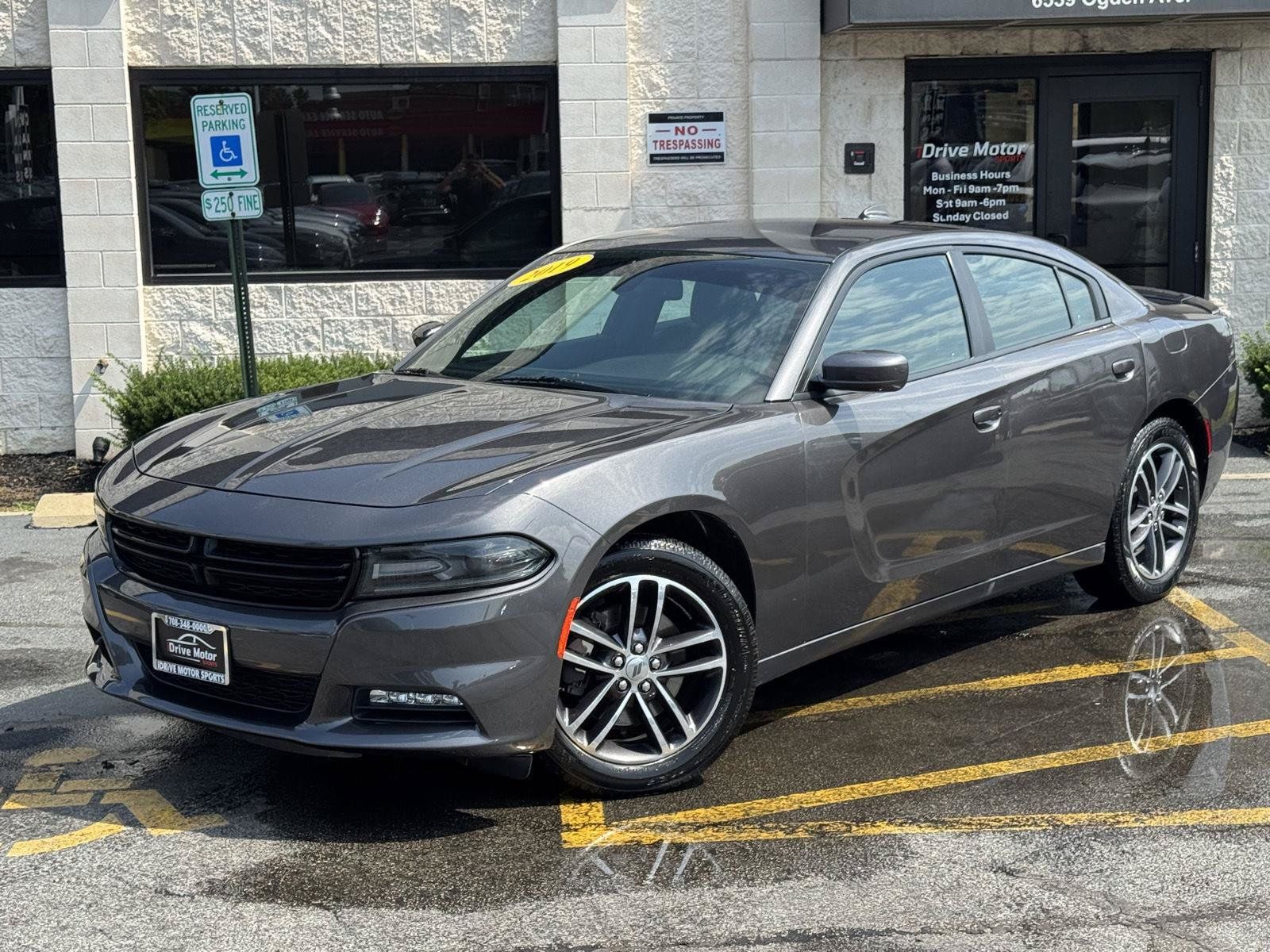 Used 2019 Dodge Charger SXT AWD/4WD image 2