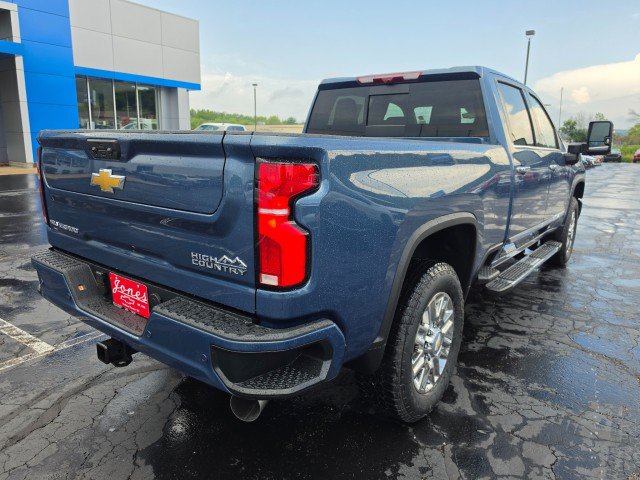 New 2026 Chevrolet Silverado 2500 High Country w/ High Country Premium Package AWD/4WD image 5
