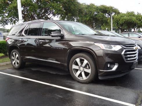 Used 2019 Chevrolet Traverse High Country AWD/4WD image 4