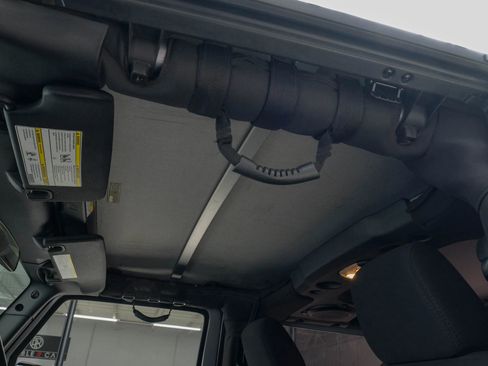 Used 2013 Jeep Wrangler Sport image 29