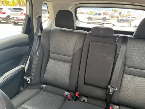 Used 2025 Nissan Rogue SV FWD image 39