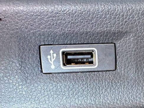 Used 2019 Volkswagen Atlas SE FWD image 25