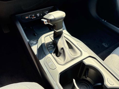 New 2025 Kia K4 EX image 29