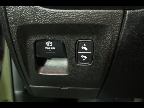 Used 2021 RAM 1500 Big Horn w/ Built-to-serve Edition AWD/4WD image 28
