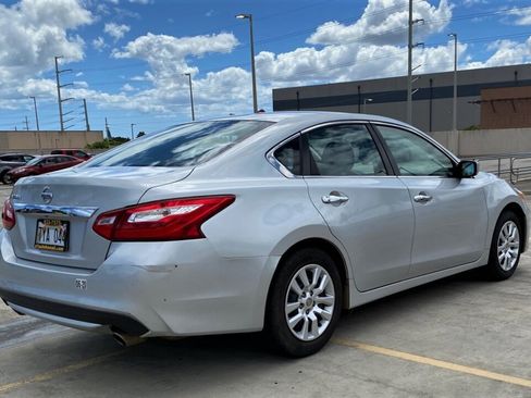 Used 2016 Nissan Altima 2.5 S w/ Power Driver Seat Package image 5