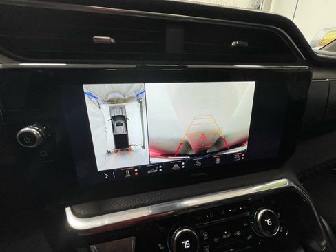 Used 2024 GMC Sierra 2500 Denali w/ Denali Reserve Package image 23