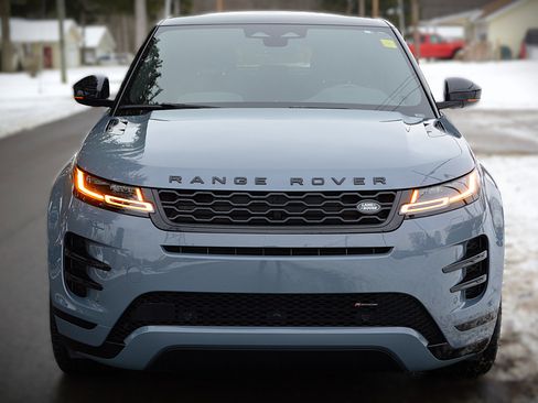 Used 2023 Land Rover Range Rover Evoque R-Dynamic SE image 2