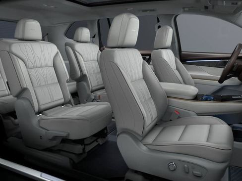 New 2026 Buick Enclave Avenir w/ Super Cruise Package AWD/4WD image 35