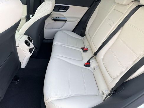 New 2026 Mercedes-Benz GLC 300 4MATIC image 14