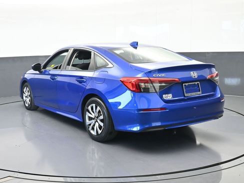 Used 2023 Honda Civic LX image 4