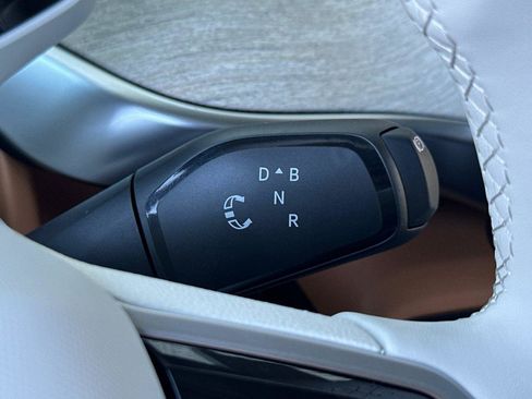 New 2025 Volkswagen ID. Buzz Pro S Plus image 20