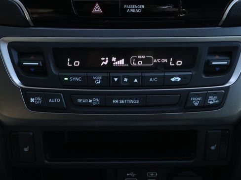 Used 2024 Honda Passport EX-L image 17