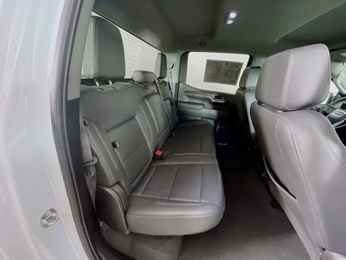 Used 2024 GMC Sierra 1500 SLT image 27