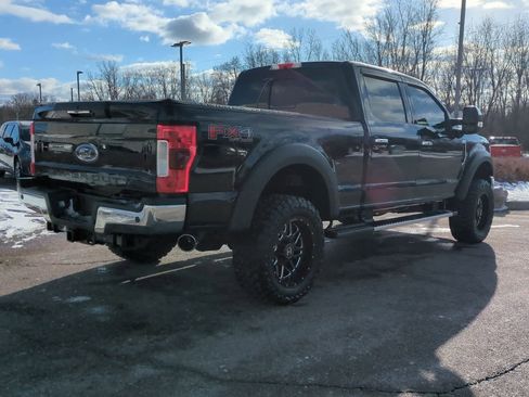 Used 2017 Ford F250 Lariat w/ Lariat Ultimate Package image 8