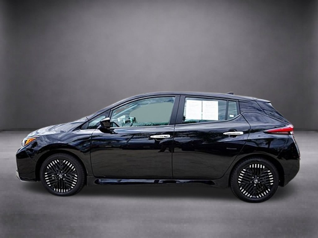 Certified 2025 Nissan Leaf SV Plus FWD image 9