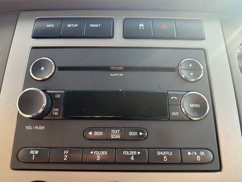 Used 2011 Ford Expedition XLT AWD/4WD image 31