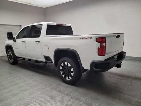 Used 2020 Chevrolet Silverado 2500 Custom w/ Custom Value Package AWD/4WD image 3