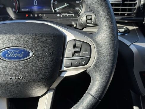 Certified 2022 Ford Explorer XLT w/ Equipment Group 202A image 28