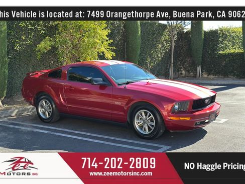 Used 2005 Ford Mustang Premium RWD image 3