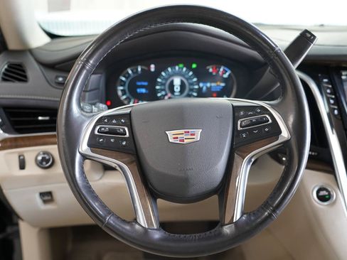 Used 2019 Cadillac Escalade ESV Premium Luxury w/ LPO, Radiant Package AWD/4WD image 12