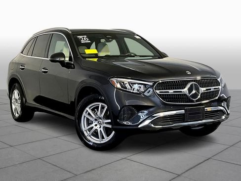 Used 2026 Mercedes-Benz GLC 300 4MATIC image 3