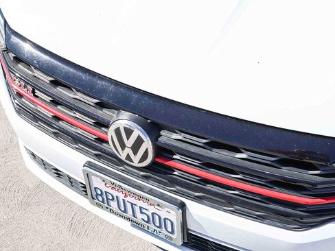 Used 2019 Volkswagen Jetta GLI image 8