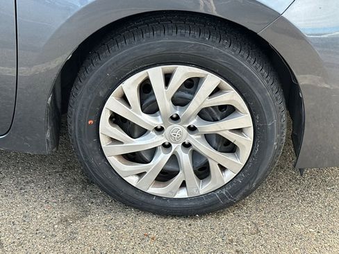 Certified 2018 Toyota Corolla L image 12