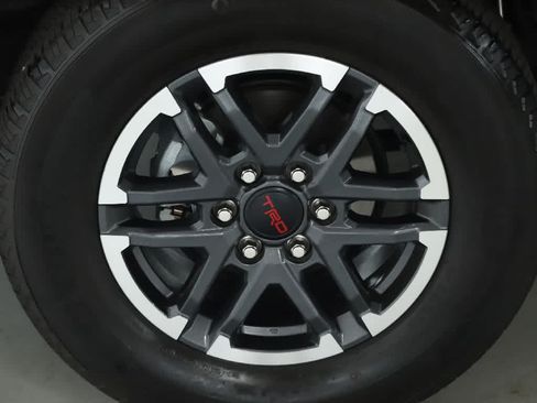 Used 2025 Toyota Tacoma TRD Sport AWD/4WD image 12