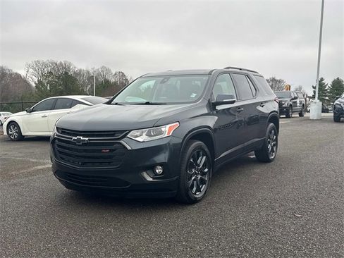 Used 2021 Chevrolet Traverse RS w/ LPO, Cargo Package image 9