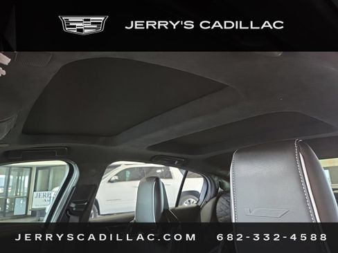 Used 2024 Cadillac CT5 V Blackwing w/ Carbon Fiber Package 2 RWD image 10