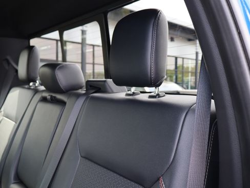 Used 2023 Ford F150 Lariat w/ Equipment Group 502A High image 18