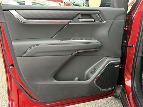 New 2025 GMC Acadia Elevation w/ Black Edition image 18