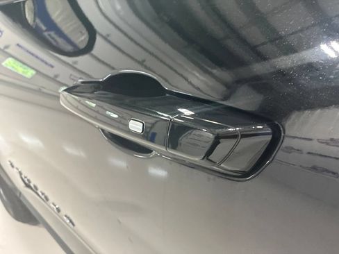 Used 2026 Chevrolet Equinox LT AWD/4WD image 12