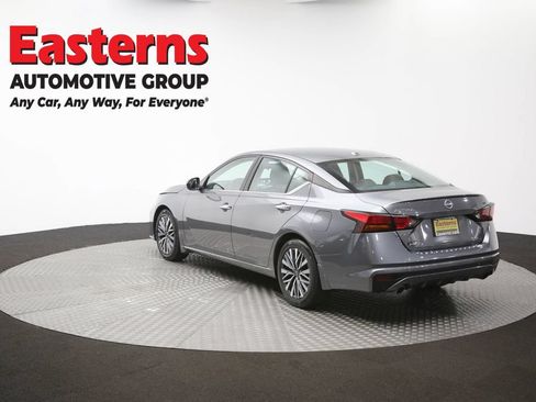 Used 2023 Nissan Altima 2.5 SV w/ SV Premium Package FWD image 65