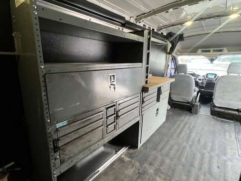 Used 2017 Ford Transit 250 148 Medium Roof image 19