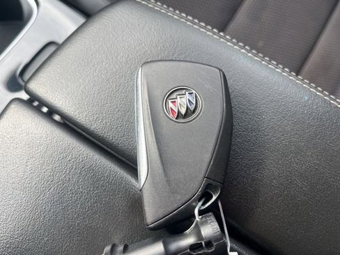 Used 2023 Buick Envision Preferred image 65