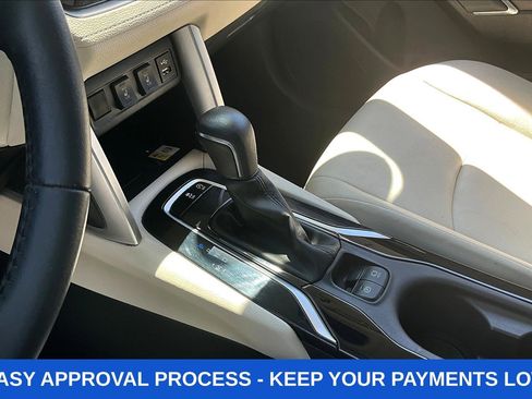 Used 2022 Toyota Corolla Cross XLE w/ Convenience Package FWD image 22