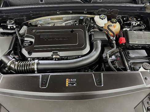 Used 2023 Buick Envision Essence w/ Sport Touring Package image 29