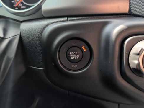 Used 2023 Jeep Wrangler Unlimited Sport AWD/4WD image 36